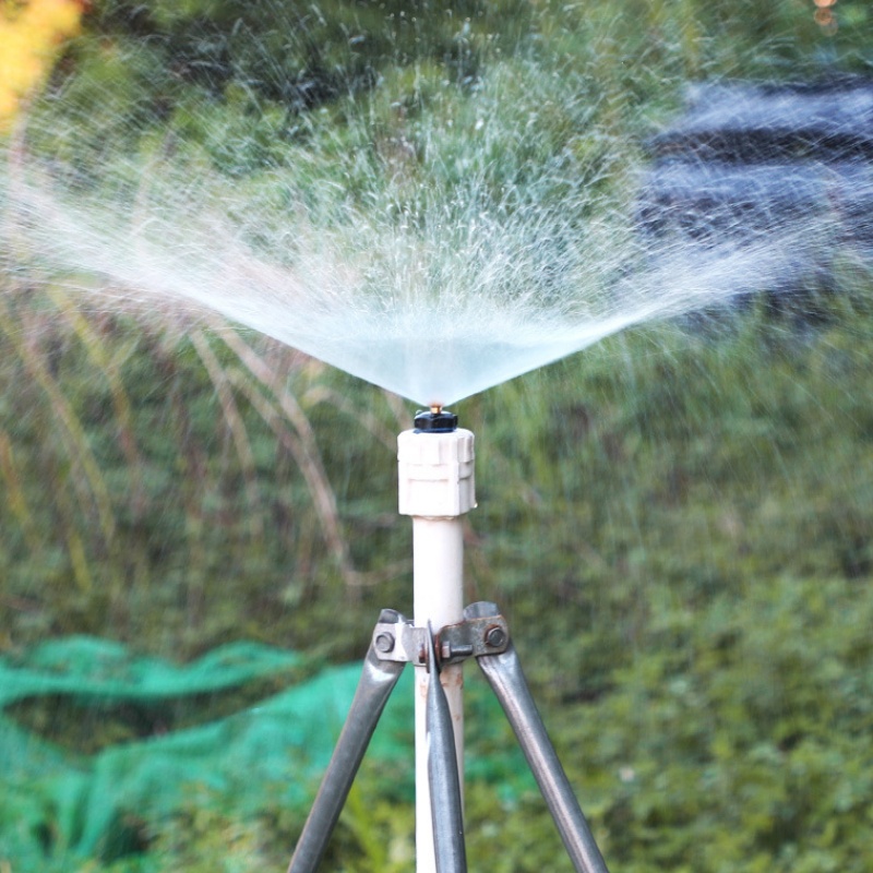 رشاش ري قابل للتعديل ، فوهة بخ - مراجعة Gardening Tools High Quality وسعره